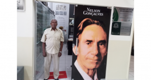 Diógenes Carvalho, o fã número 1 de Nelson Gonçalves, tem, em Feira de Santana, o maior acervo fonográfico do Rei do Rádio