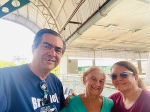 Luiz Thadeu com D. Isabel Champroudry e Vera Cabral