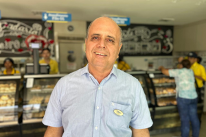 Carlos Augusto Paixão, administrador da padaria União