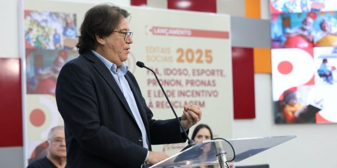 Diretor de Planejamento do BNB, Aldemir Freire,