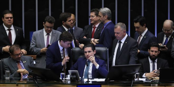 deputados pec da blindagem