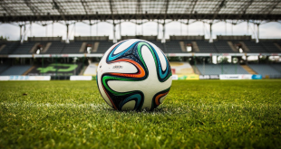 Linguagem violenta e simulação no futebol desqualificam o esporte