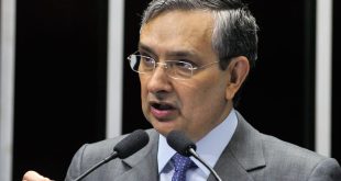 ex-senador Eduardo Amorim