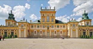 Pelo mundo — um café em Varsóvia