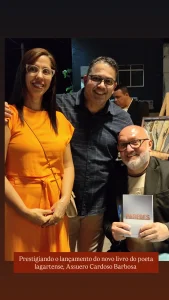 Claudefranklin e esposa com o poeta Assueredo