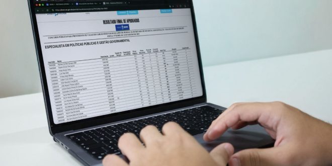 concurso público
