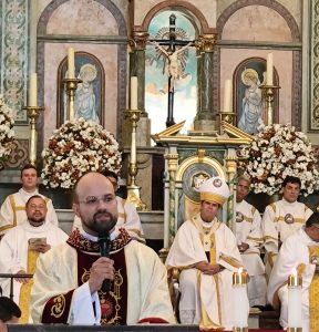 Padre Alan Dino