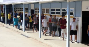 Zanin manda ampliar horário de votação até as 19h em todo o país